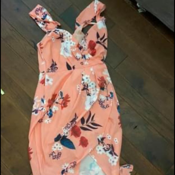 Dress - Picture 1 of 1
